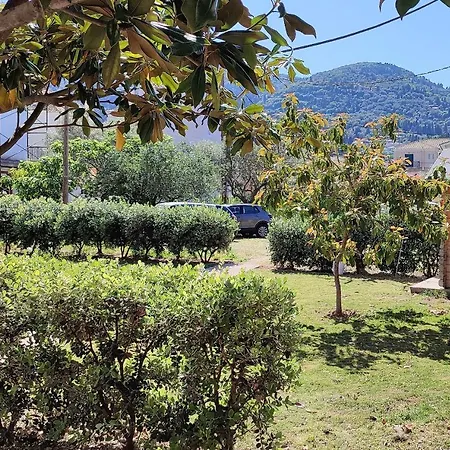 Ξενοδοχείο με διαμερίσματα Maresol Lefkada 3*