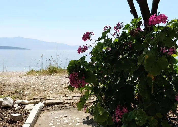 Maresol Lefkada Aparthotel Nikiana