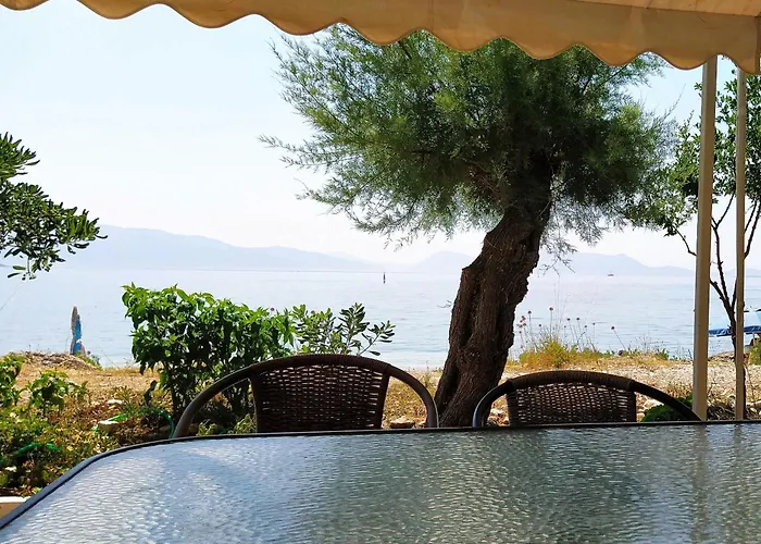 Maresol Lefkada Nikiana